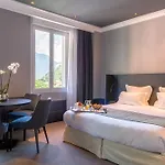 Golf Hotel