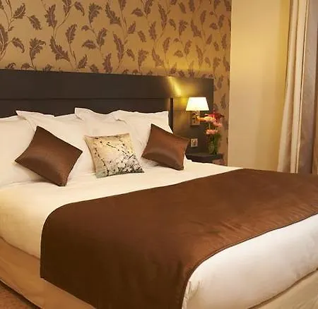 Golf Hotel