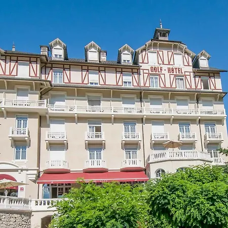 Golf Hotel